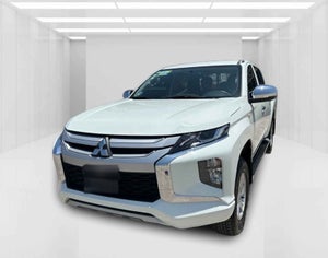 2021 Mitsubishi L200 4p GLX Doble Cabina 4X2 Gasolina