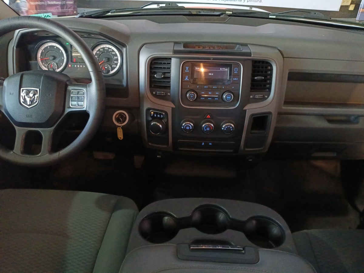 2020 RAM Ram 1500 2p ST Reg Cab V6/3.6 Aut 4x2