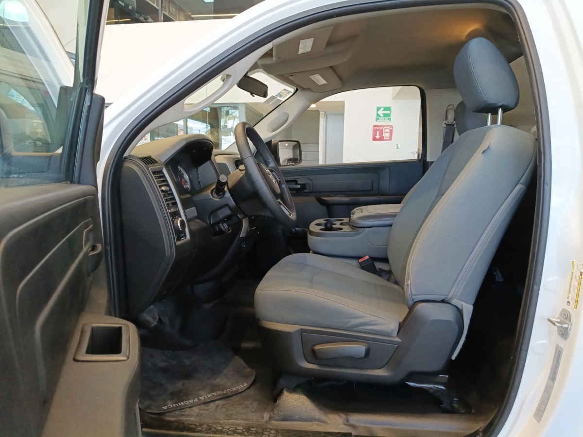 2020 RAM Ram 1500 2p ST Reg Cab V6/3.6 Aut 4x2