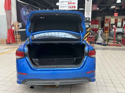 2023 Nissan Sentra 4p SR L4/2.0 Aut