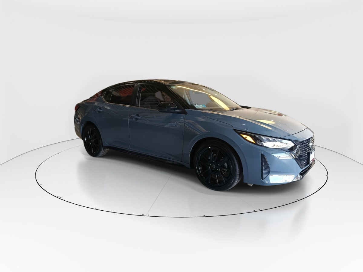 2025 Nissan Sentra 4p SR Midnight Ed. Bi-tono L4/2.0 Aut