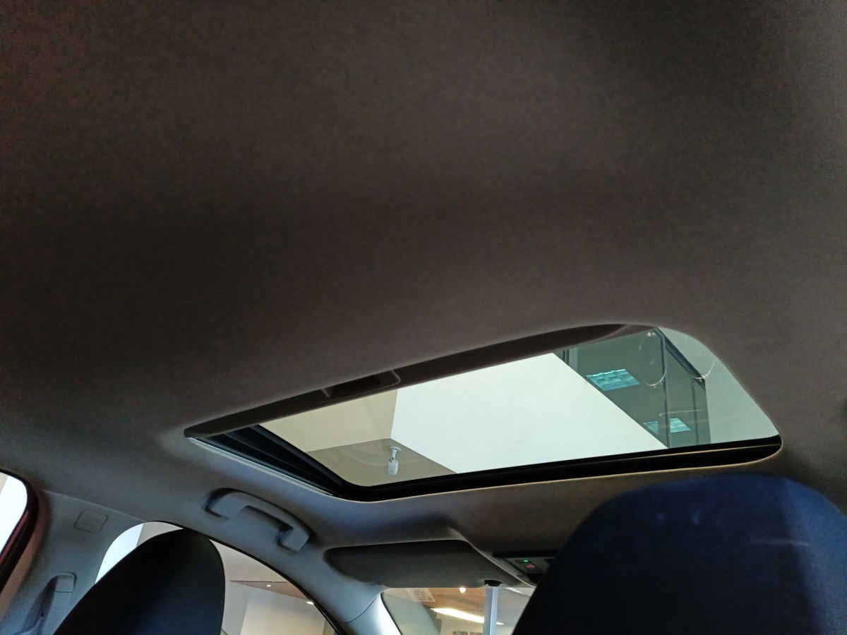 2025 Nissan Sentra 4p SR Midnight Ed. Bi-tono L4/2.0 Aut