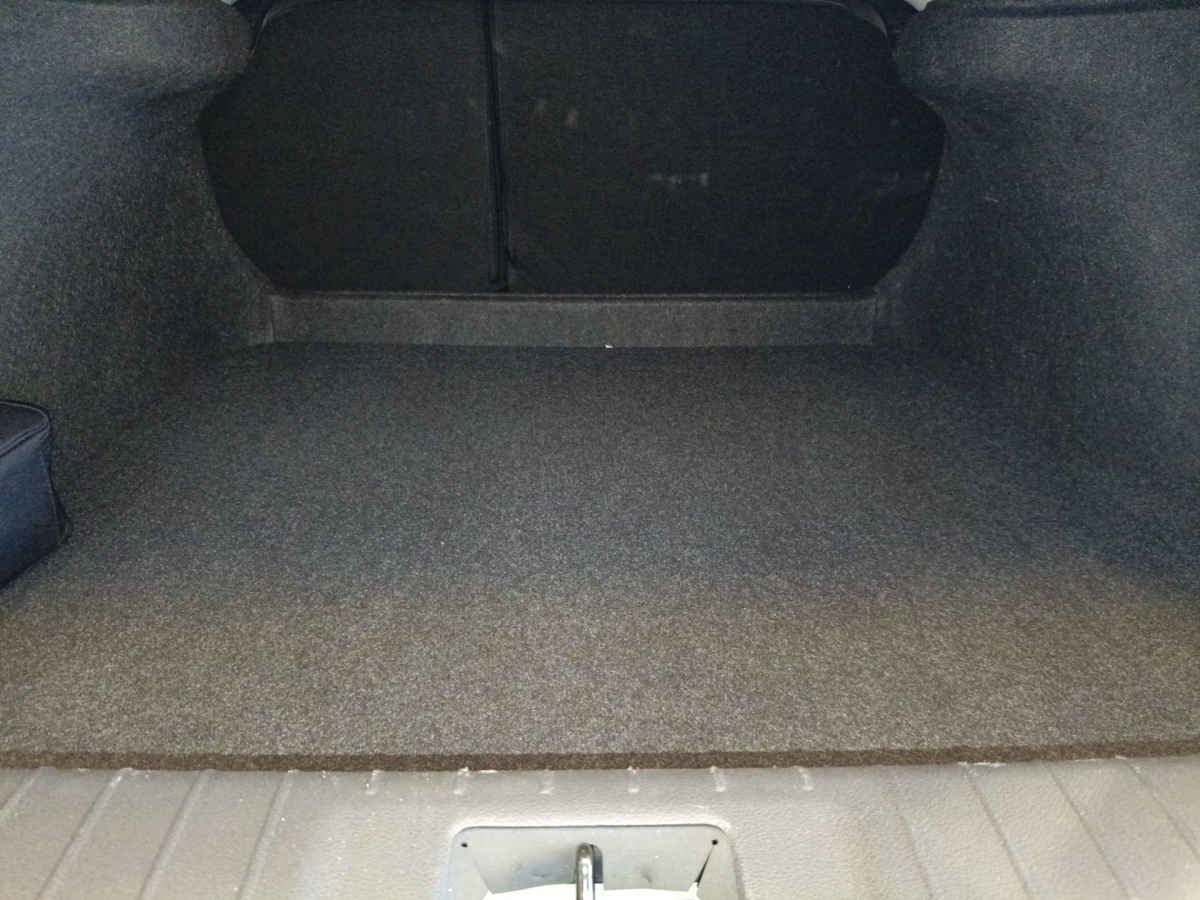 2025 Nissan Sentra 4p SR Midnight Ed. Bi-tono L4/2.0 Aut