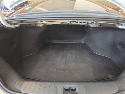2025 Nissan Sentra 4p SR Platinum Bi-tono L4/2.0 Aut
