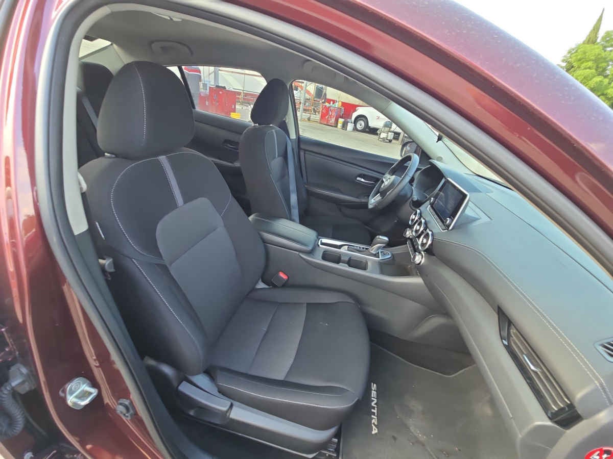 2024 Nissan Sentra 4p Advance L4/2.0 Aut