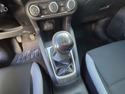 2025 Nissan Versa 4p Sense L4/1.6 Man