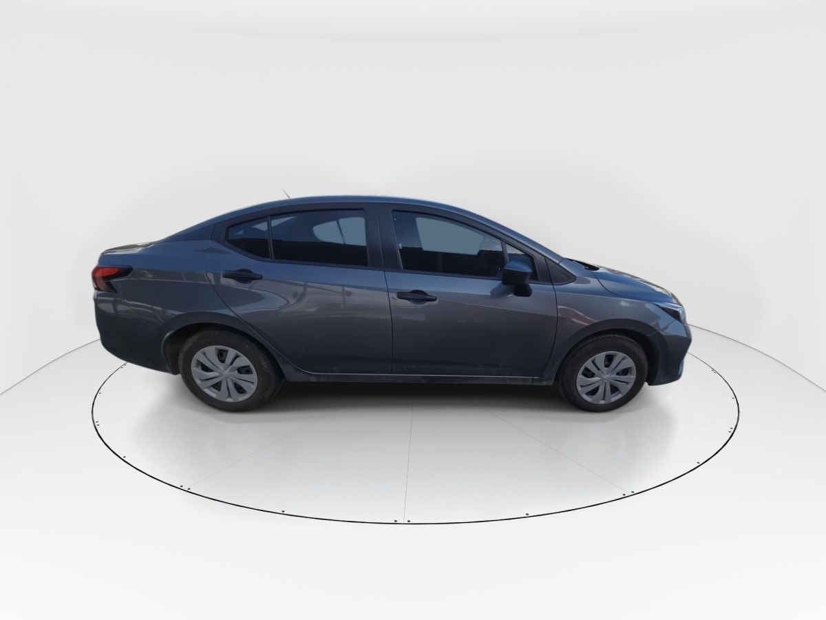 2025 Nissan Versa 4p Sense L4/1.6 Man