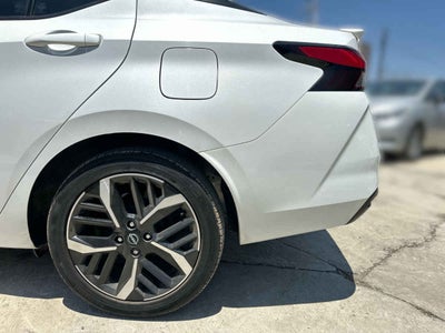 2024 Nissan Versa 4p SR L4/1.6 Aut