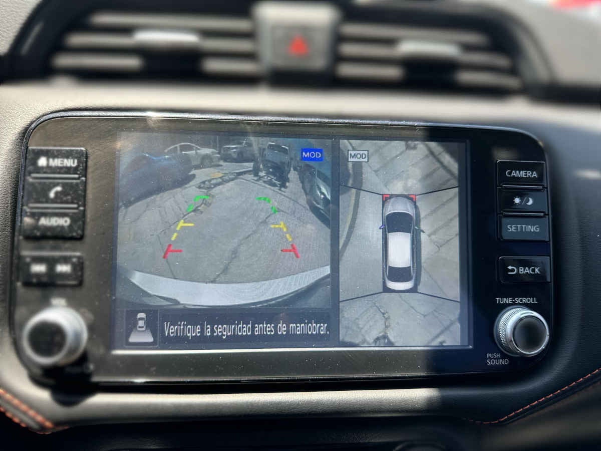 2024 Nissan Versa 4p SR L4/1.6 Aut