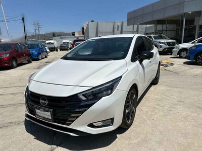 2024 Nissan Versa 4p SR L4/1.6 Aut