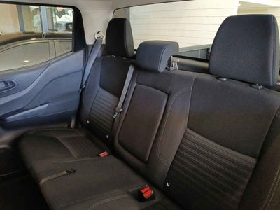 2025 Nissan Frontier 4p XE L4/2.5 Man