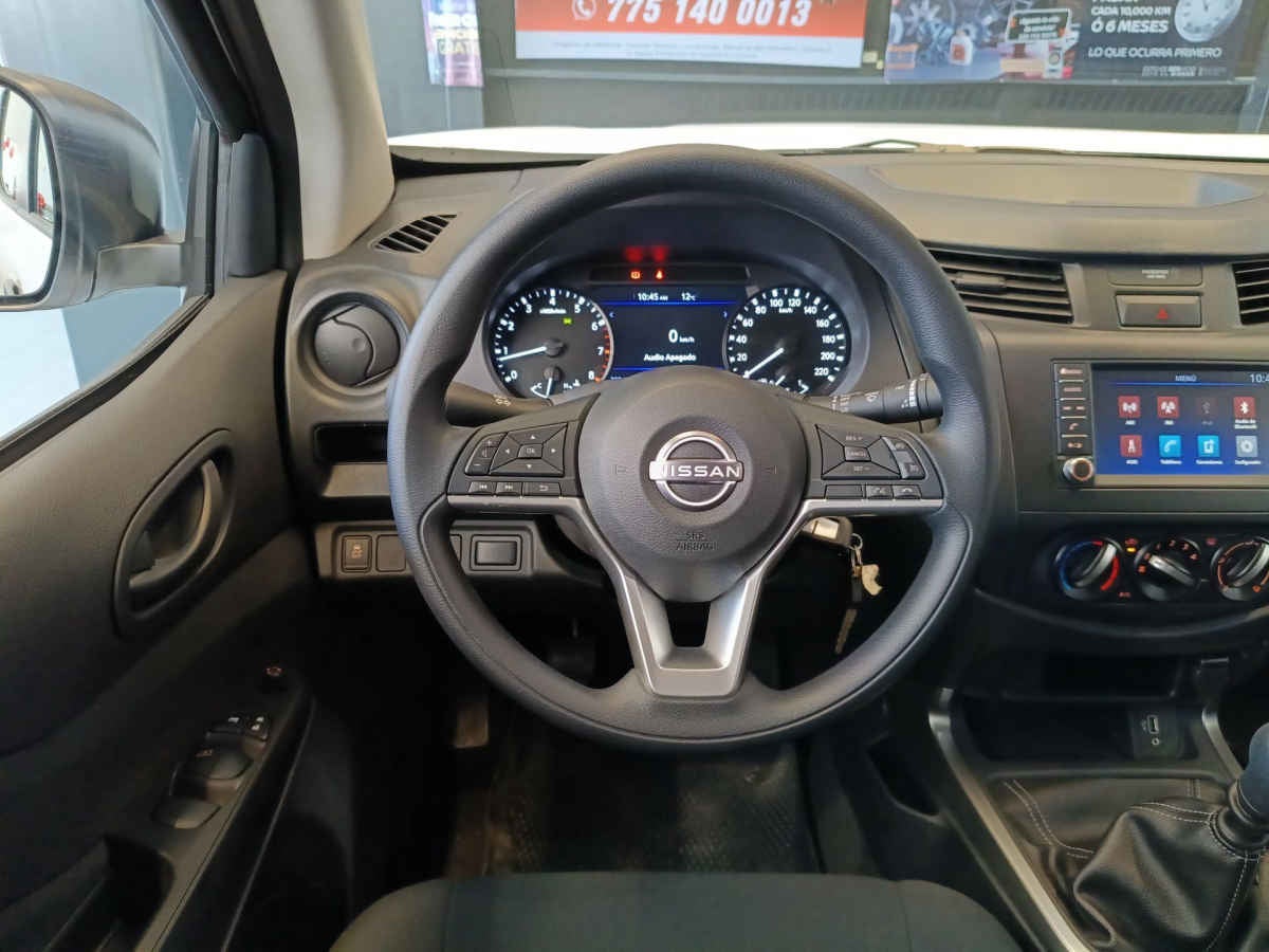 2025 Nissan Frontier 4p XE L4/2.5 Man