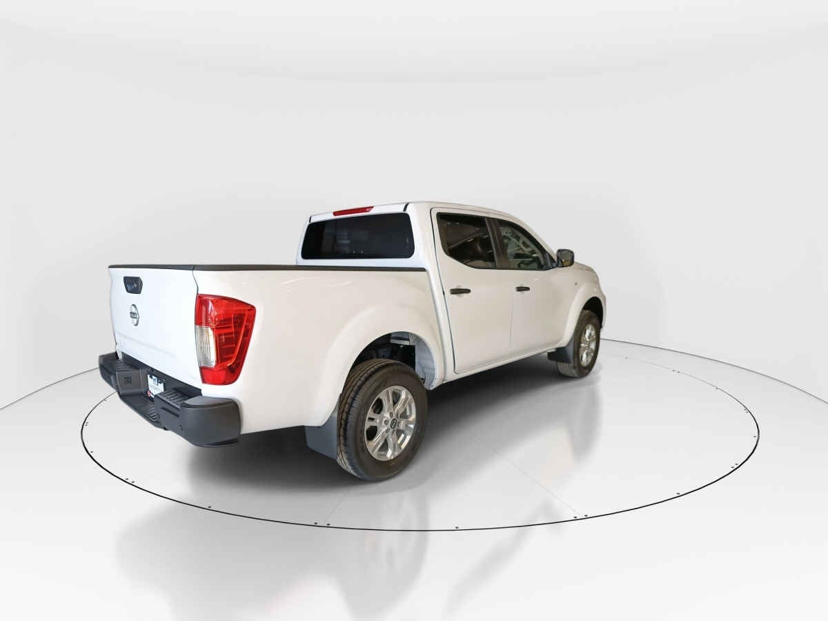 2025 Nissan Frontier 4p XE L4/2.5 Man