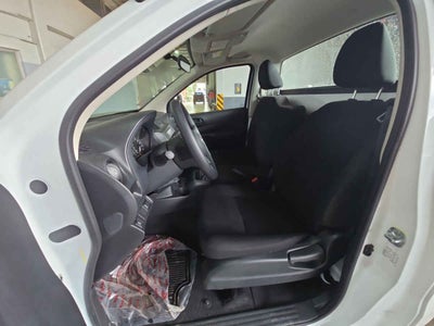 2026 Nissan Chasis Cabina NP300 2p L4/2.5 Man A/A VDC