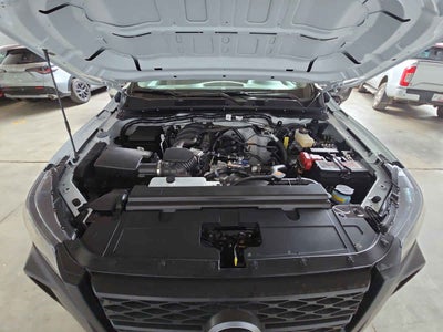 2026 Nissan Chasis Cabina NP300 2p L4/2.5 Man A/A VDC