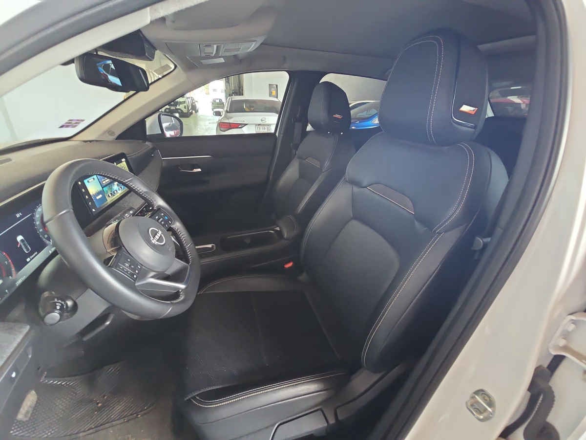 2025 Nissan Kicks 5p Platinum L4/2.0 Aut