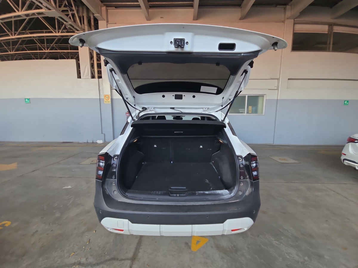 2025 Nissan Kicks 5p Platinum L4/2.0 Aut