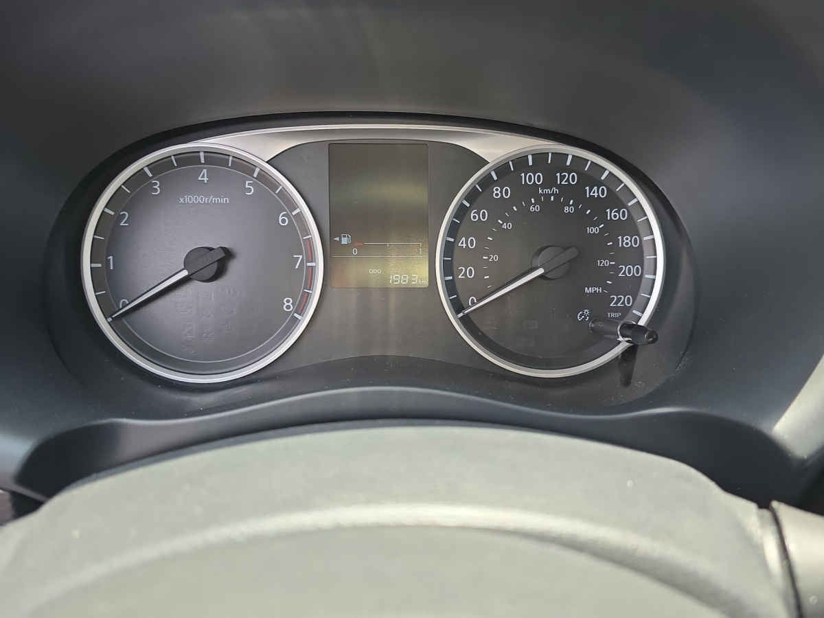 2025 Nissan Kicks 5p Play Advance L4/1.6 Aut