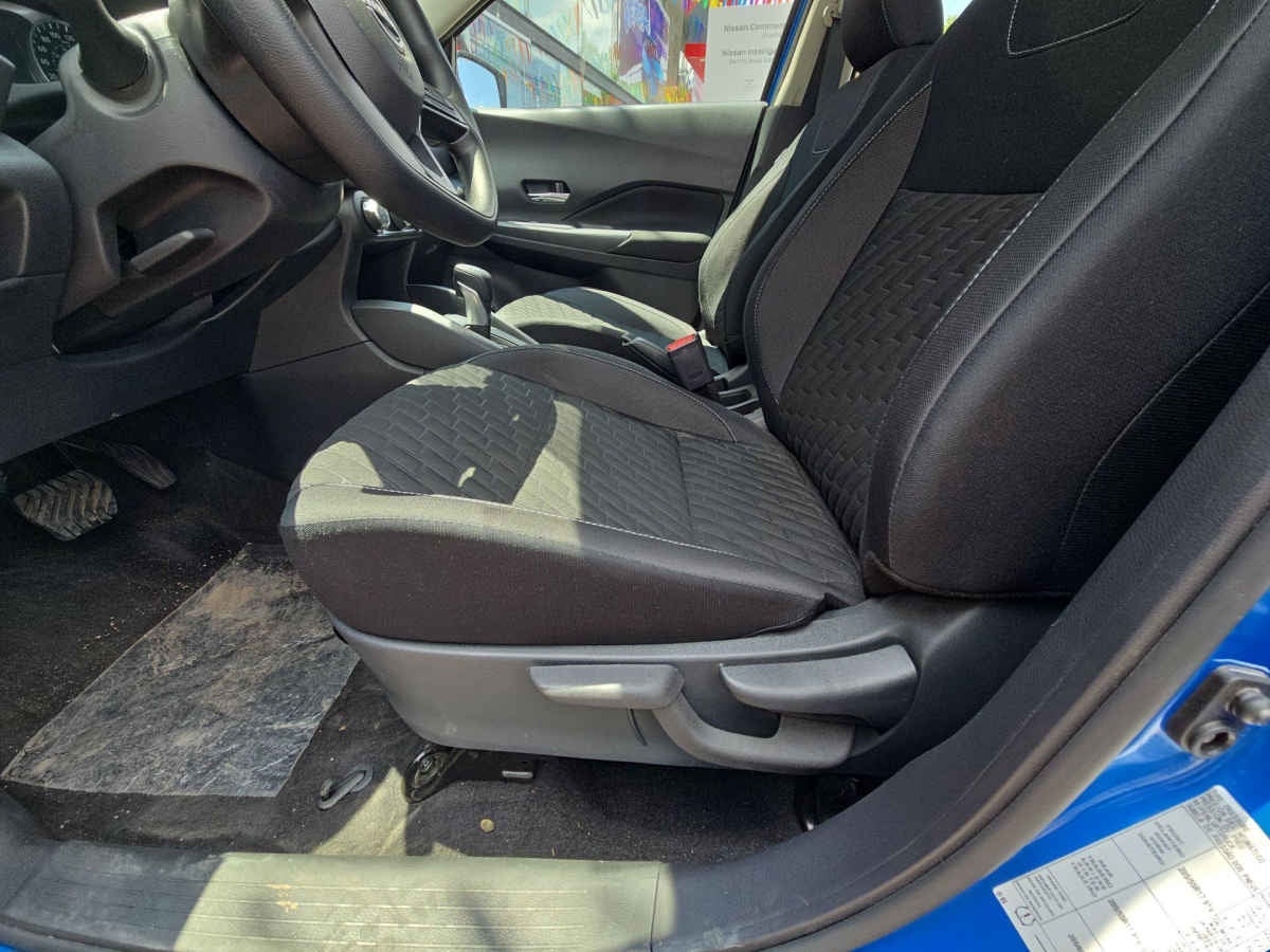 2025 Nissan Kicks 5p Play Advance L4/1.6 Aut