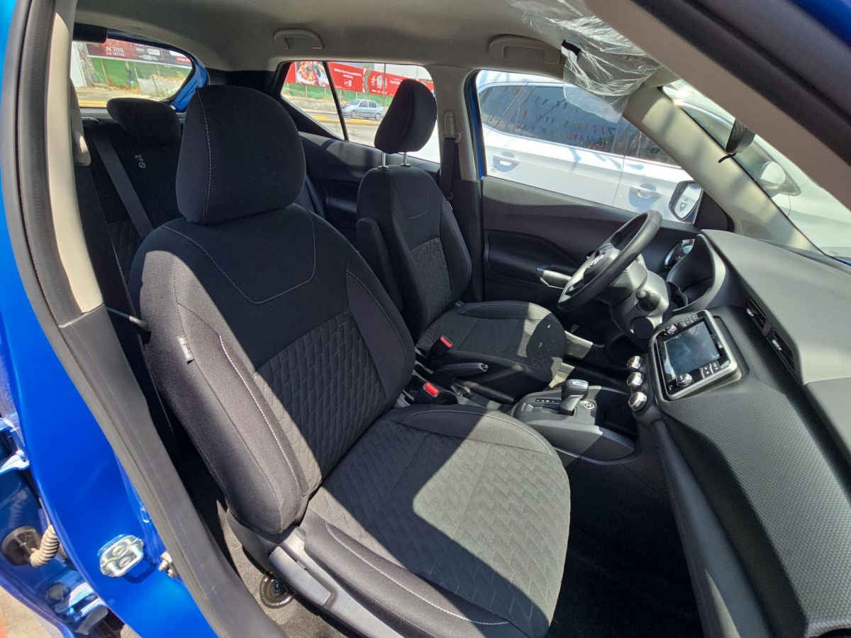 2025 Nissan Kicks 5p Play Advance L4/1.6 Aut