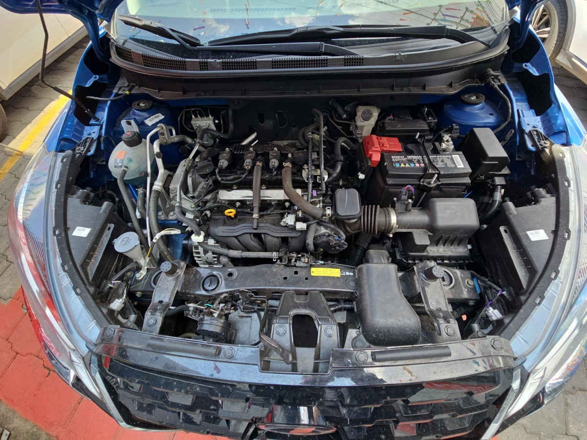 2025 Nissan Kicks 5p Play Advance L4/1.6 Aut