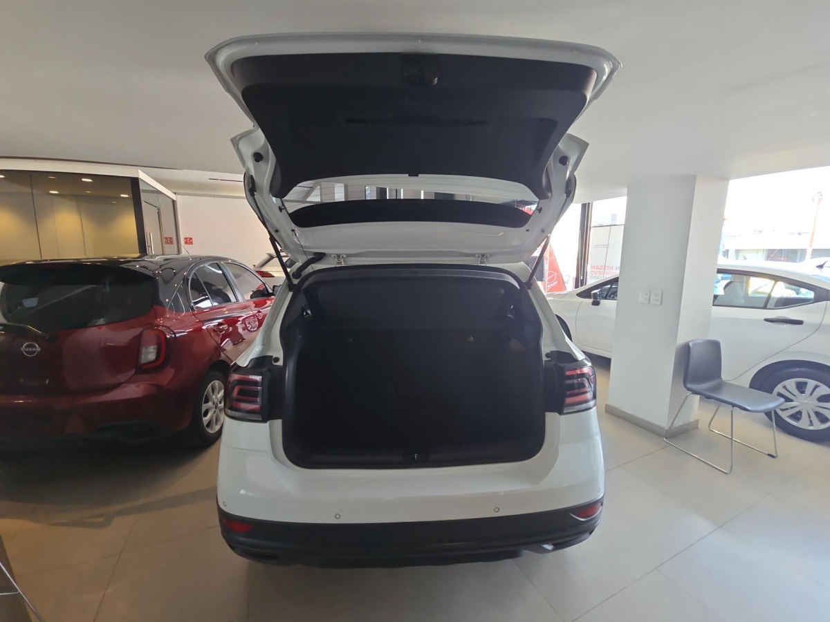 2024 Volkswagen T-Cross 5p Trendline L4/1.6 Aut
