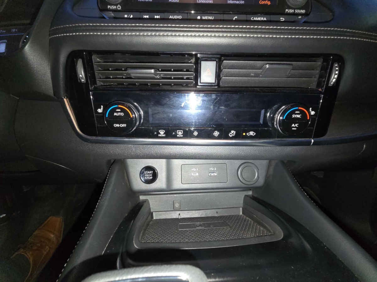 2025 Nissan X-Trail 5p Exclusive 2 Row L4/2.5 Aut