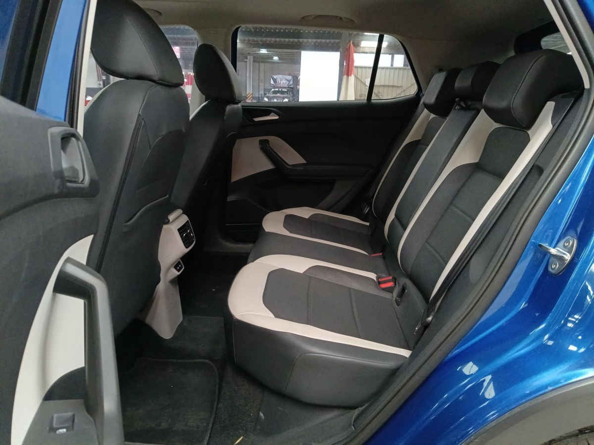 2024 Volkswagen Taigun 5p Highline L3/1.0/T Aut
